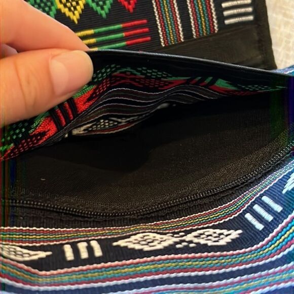 Large Black Velcro Rasta Fold Wallet Red, Gold, Black, Green - Picture 4 of 5